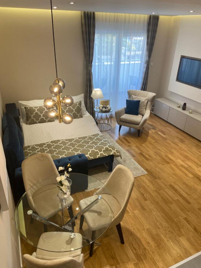 טרביניה Tiffany Lux Apartment מראה חיצוני תמונה