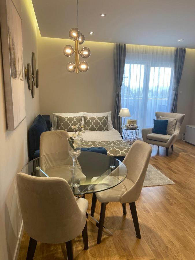 טרביניה Tiffany Lux Apartment מראה חיצוני תמונה