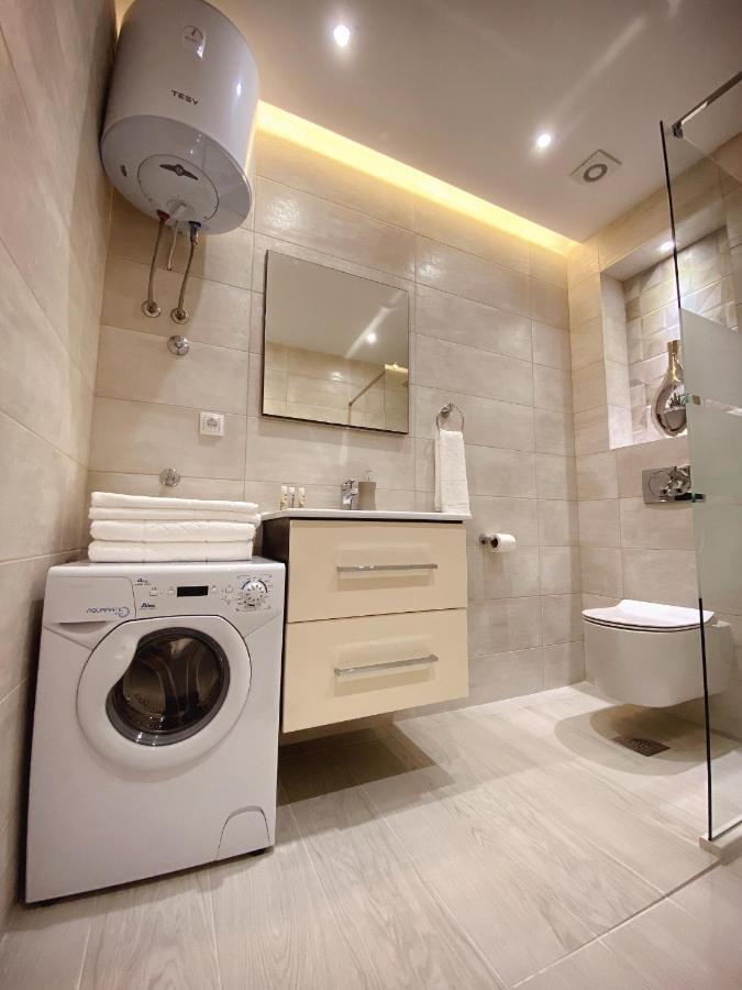 טרביניה Tiffany Lux Apartment מראה חיצוני תמונה