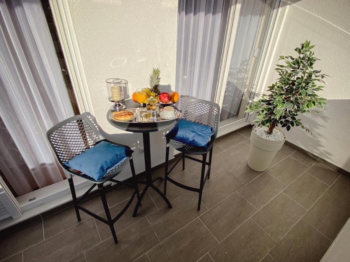 טרביניה Tiffany Lux Apartment מראה חיצוני תמונה