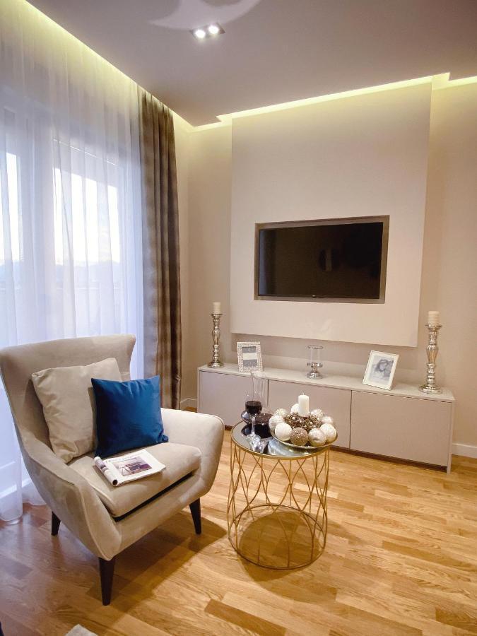 טרביניה Tiffany Lux Apartment מראה חיצוני תמונה